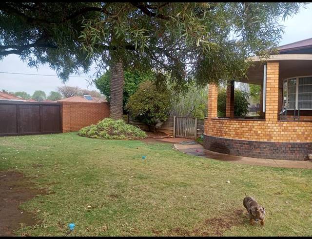 4 BEDROOM HOUSE FOR SALE IN SELECTION PARK